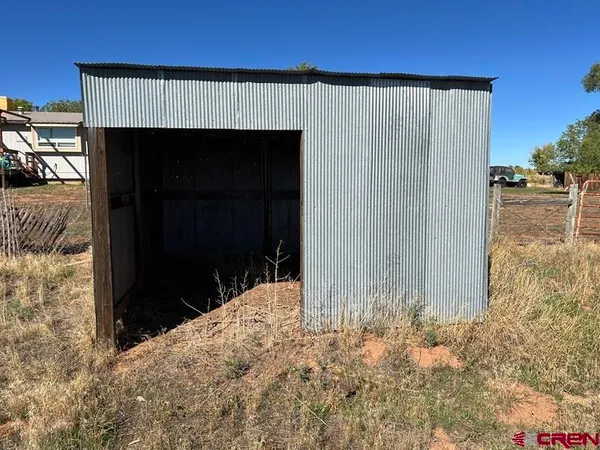 a view of backyard