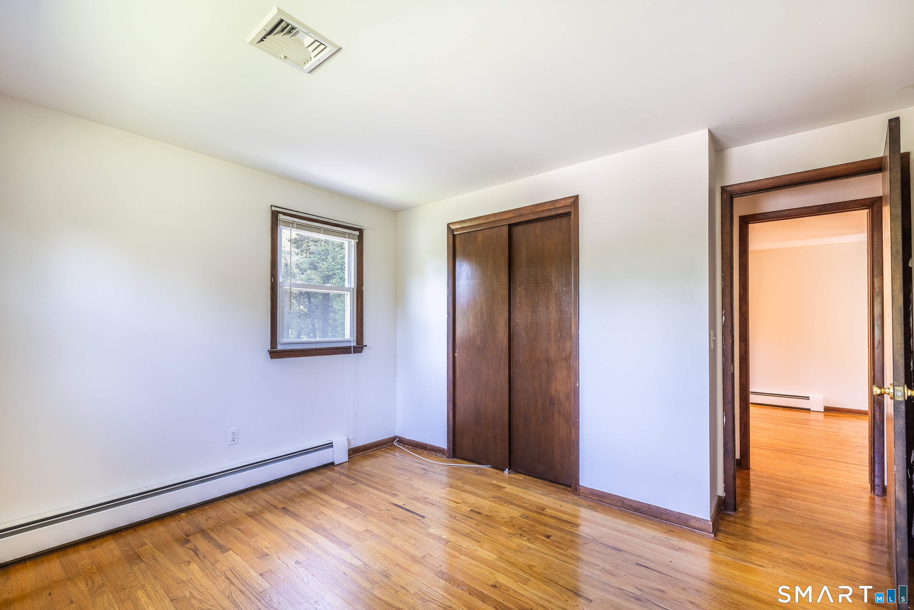 121 Longfellow Road Shelton, CT 06484 - Photo 19 of 37 Gallery Image 19