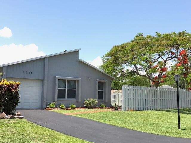 5025 Minto Road Boynton Beach, FL 33472 - Photo 1 of 26 Corner lot