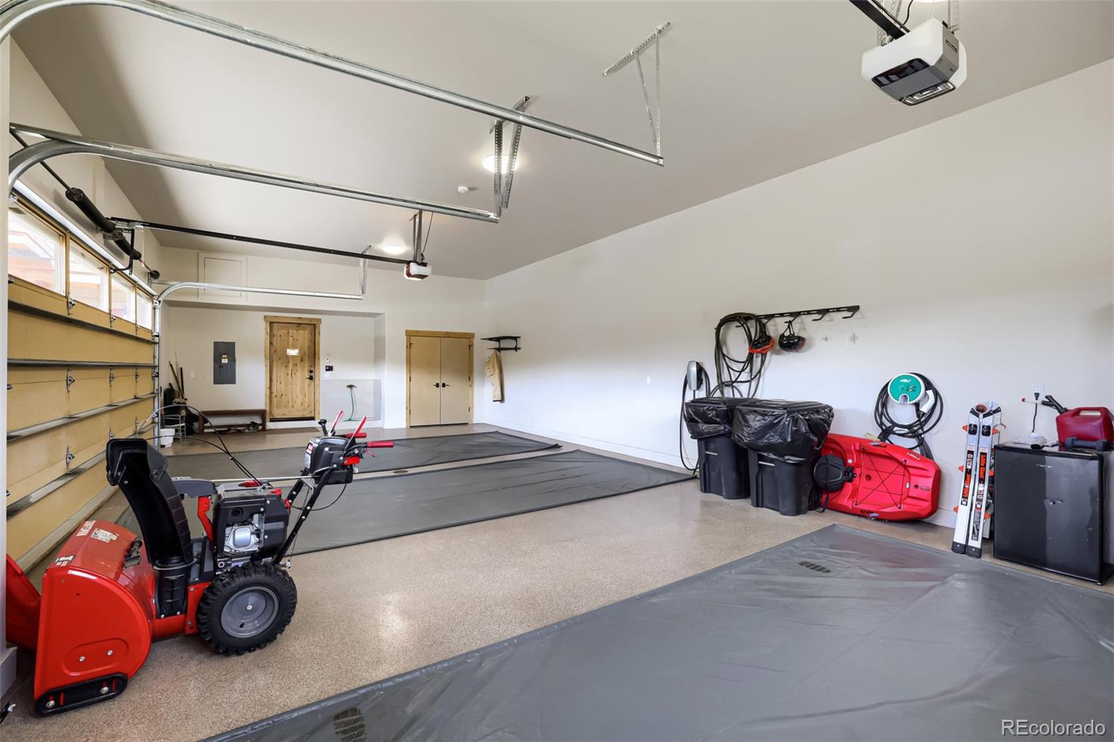 836 Maryland Creek Road Silverthorne, CO 80498 - Photo 28 of 49 a room with gym equipment