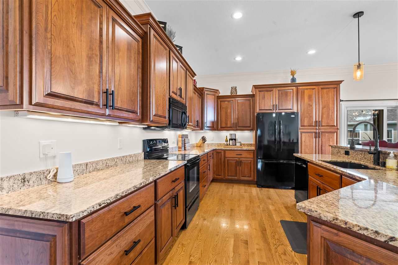6613 Hoover Trail Road Southwest Cedar Rapids, IA 52404 - Photo 11 of 45 Gallery Image 11