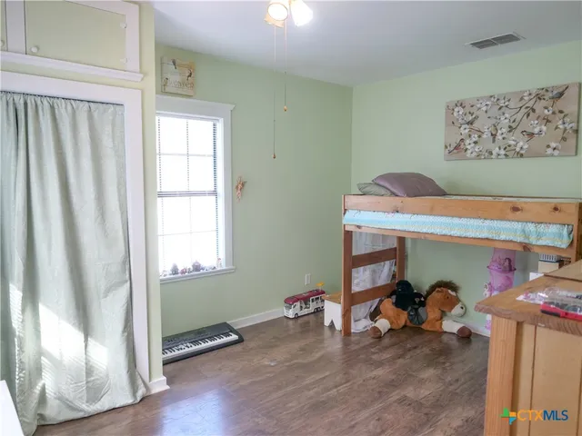 $295,000 | 207 Hubbard Street, Yoakum, TX 77995