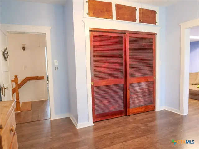 $295,000 | 207 Hubbard Street, Yoakum, TX 77995