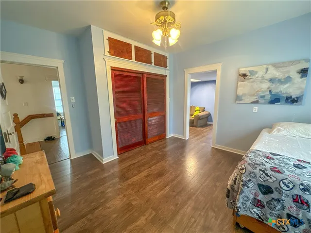 $295,000 | 207 Hubbard Street, Yoakum, TX 77995