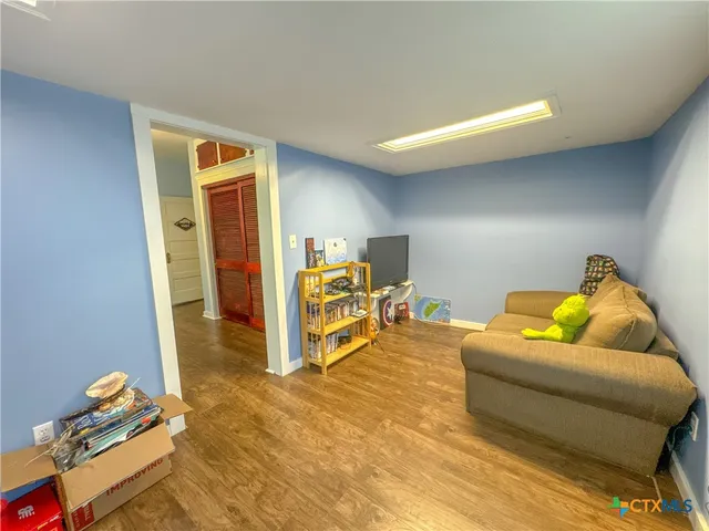 $295,000 | 207 Hubbard Street, Yoakum, TX 77995