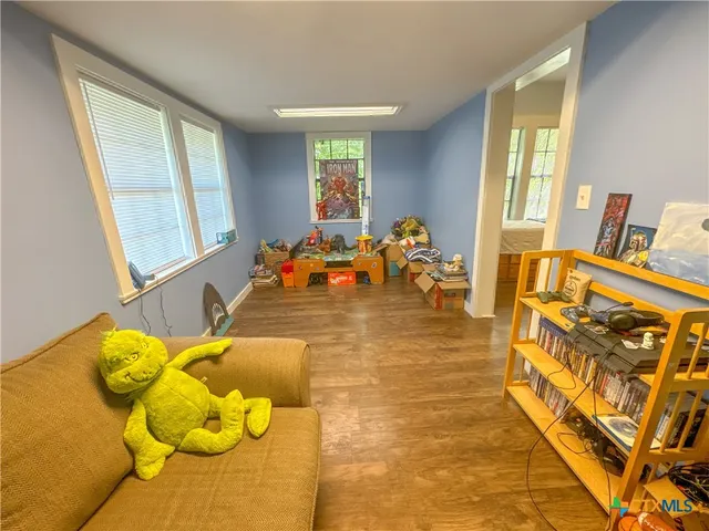 $295,000 | 207 Hubbard Street, Yoakum, TX 77995