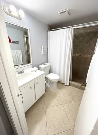$2,100 | 737 Southeast 1st Way, Unit 302, Deerfield Beach, FL 33441