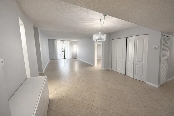 $2,100 | 737 Southeast 1st Way, Unit 302, Deerfield Beach, FL 33441