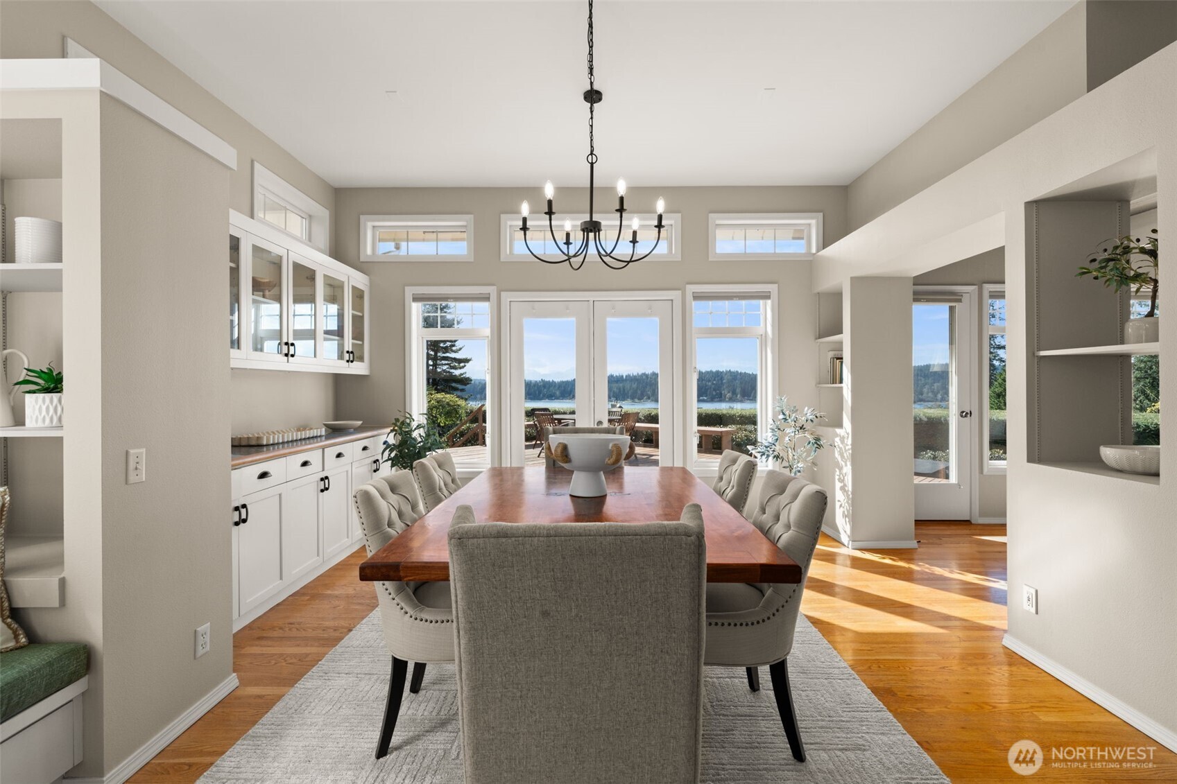 14735 Henderson Road Northeast Bainbridge Island, WA 98110 - Photo 11 of 35