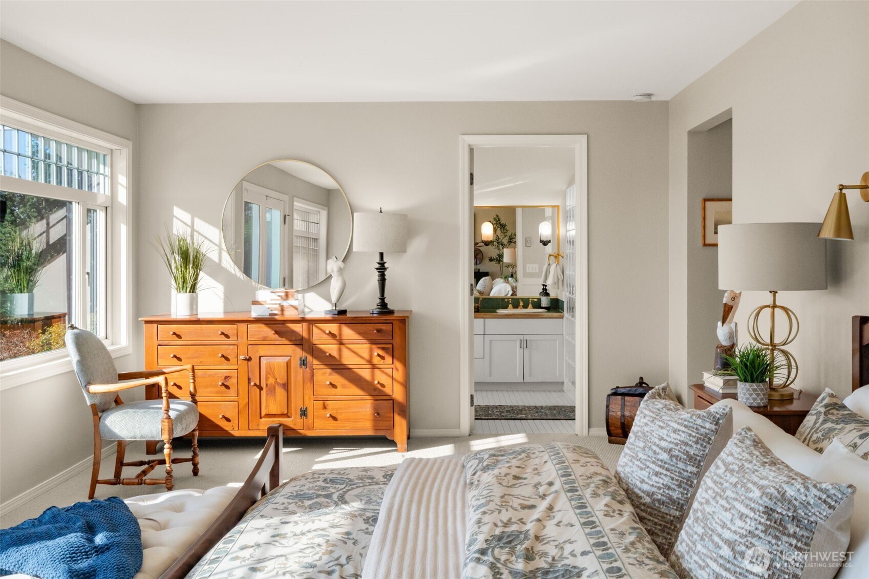 14735 Henderson Road Northeast Bainbridge Island, WA 98110 - Photo 20 of 35