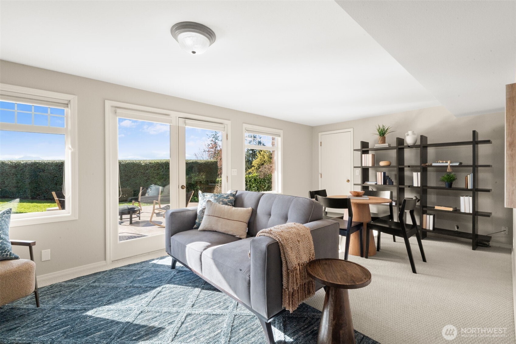 14735 Henderson Road Northeast Bainbridge Island, WA 98110 - Photo 23 of 35