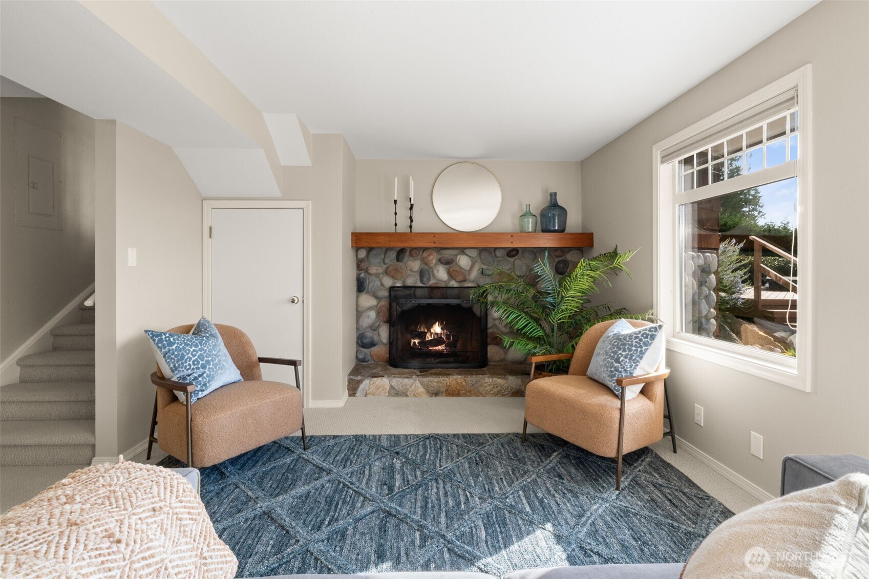 14735 Henderson Road Northeast Bainbridge Island, WA 98110 - Photo 25 of 35