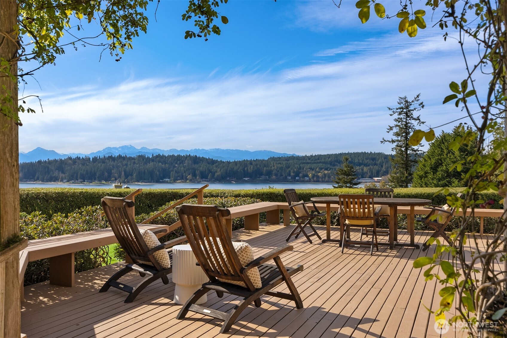 14735 Henderson Road Northeast Bainbridge Island, WA 98110 - Photo 29 of 35