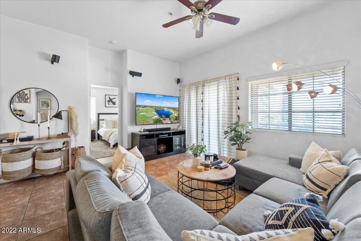 280 South Evergreen Road, Unit 1255 Tempe, AZ 85288 - Photo 2 of 8 Living Room
