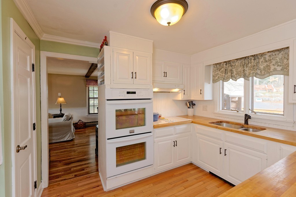 49 Old Bolton Road Hudson, MA 01749 - Photo 11 of 30 Gallery Image 11
