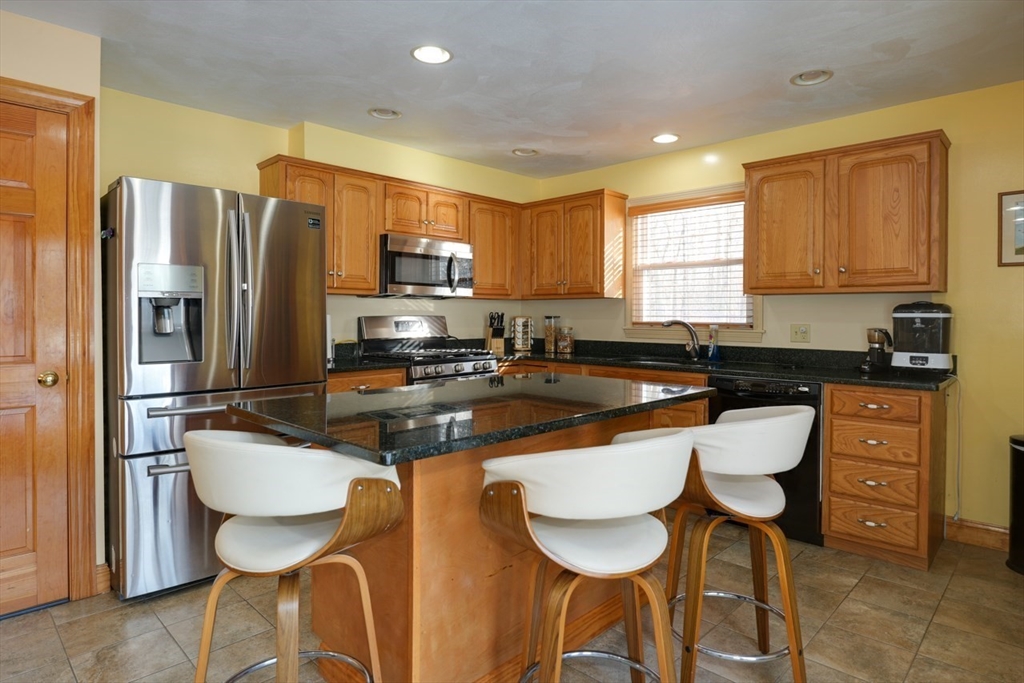 12 Pine Street Rehoboth, MA 02769 - Photo 9 of 35
