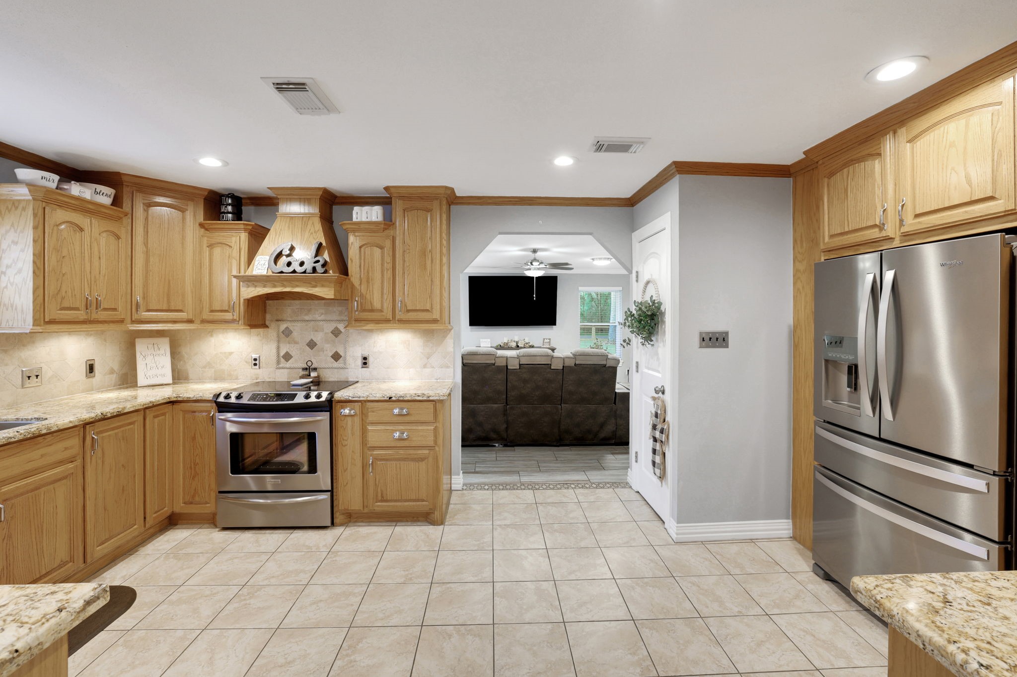 31637 Bohlssen Road New Caney, TX 77357 - Photo 15 of 38