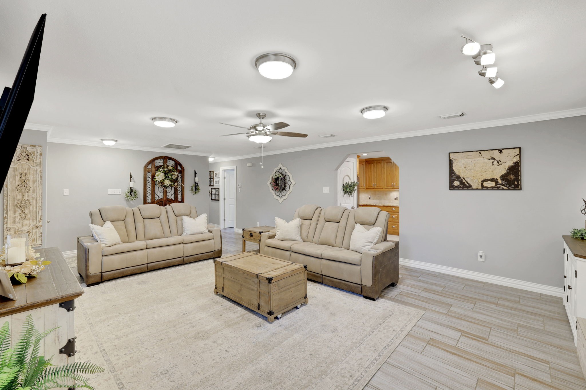 31637 Bohlssen Road New Caney, TX 77357 - Photo 7 of 38