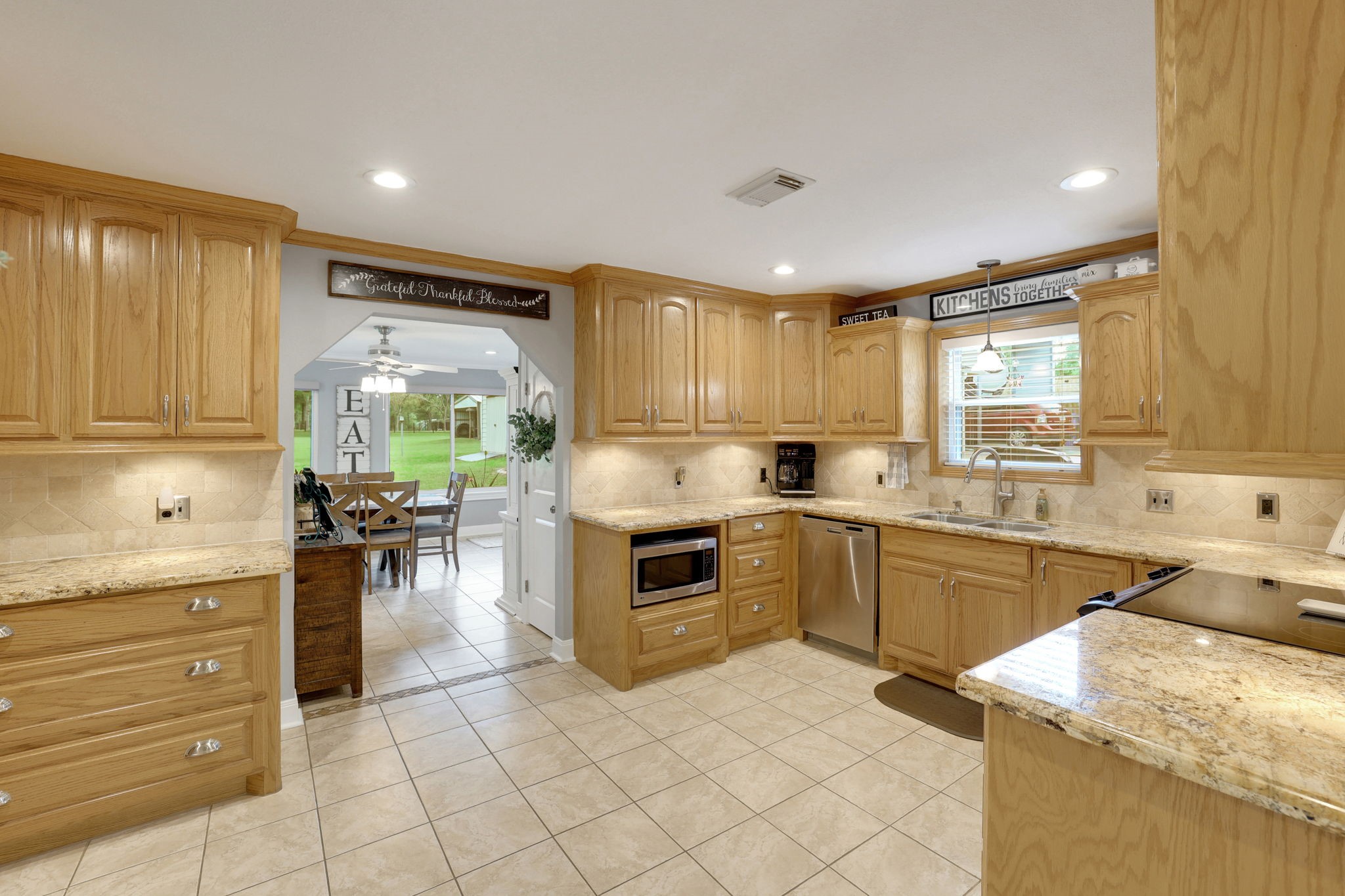 31637 Bohlssen Road New Caney, TX 77357 - Photo 10 of 38