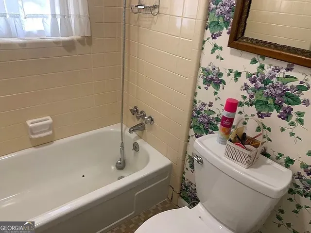 $329,000 | 825 South Forest Lake Drive, Macon, GA 31210