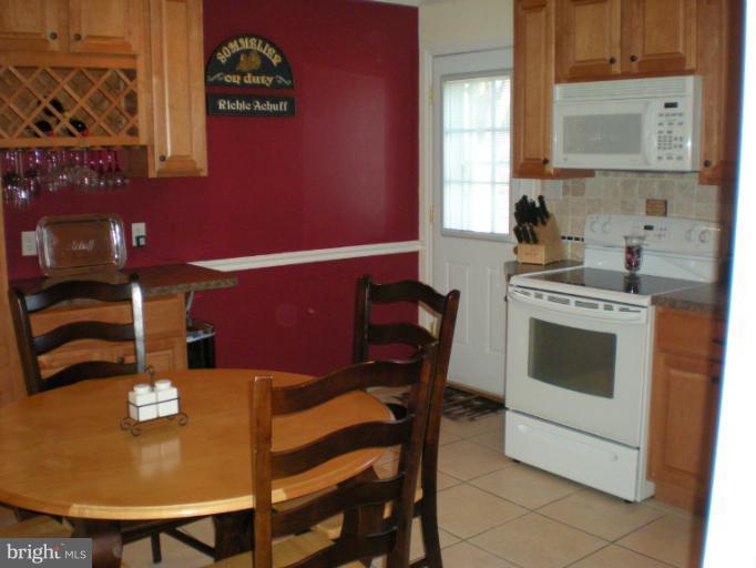 5 St Pats Circle Elkton, MD 21921 - Photo 8 of 27 Kitchen