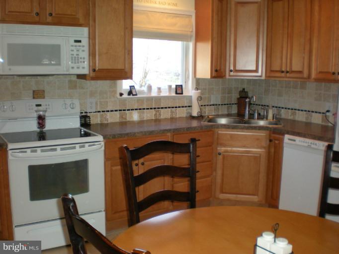 5 St Pats Circle Elkton, MD 21921 - Photo 9 of 27 Kitchen
