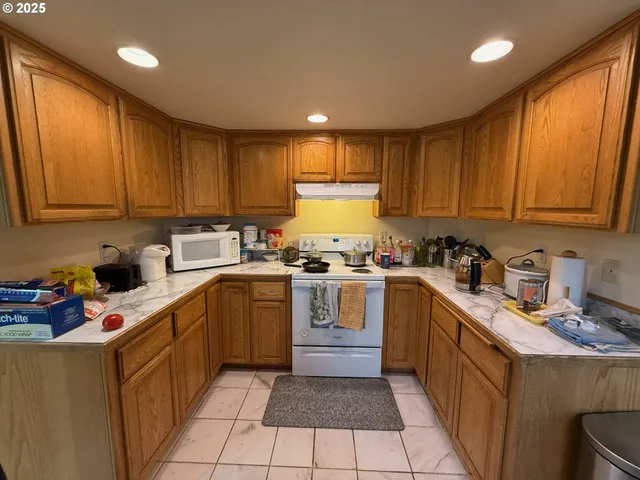 $625,000 | 205 Fair Oaks Road, Oakland, OR 97462