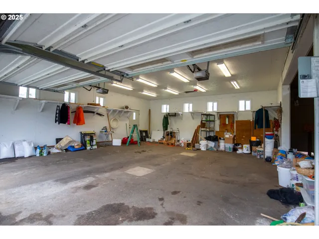 $625,000 | 205 Fair Oaks Road, Oakland, OR 97462