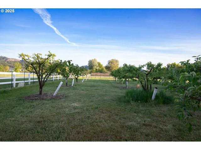 $625,000 | 205 Fair Oaks Road, Oakland, OR 97462