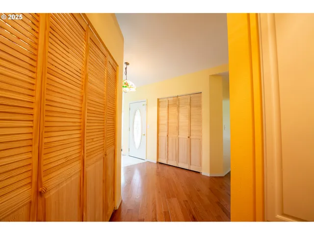 $625,000 | 205 Fair Oaks Road, Oakland, OR 97462