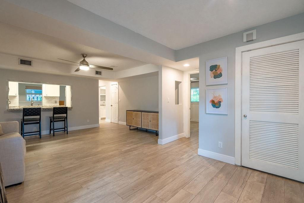 463 Newcastle Street Boca Raton, FL 33487 - Photo 8 of 32 Photo 8