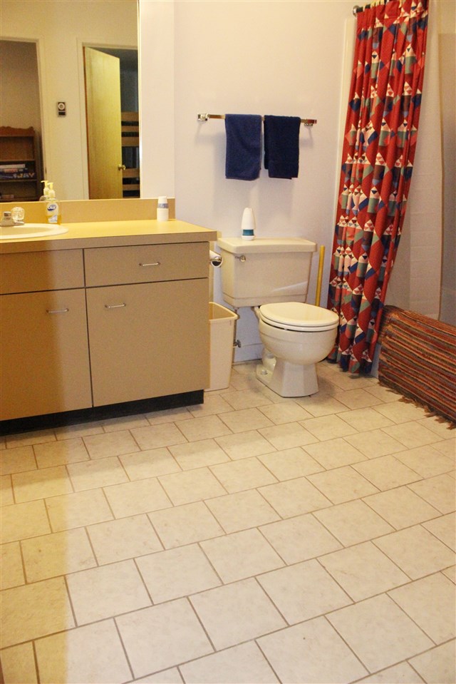 16 Birch Road, Unit 2 Lincoln, NH 03251 - Photo 25 of 40