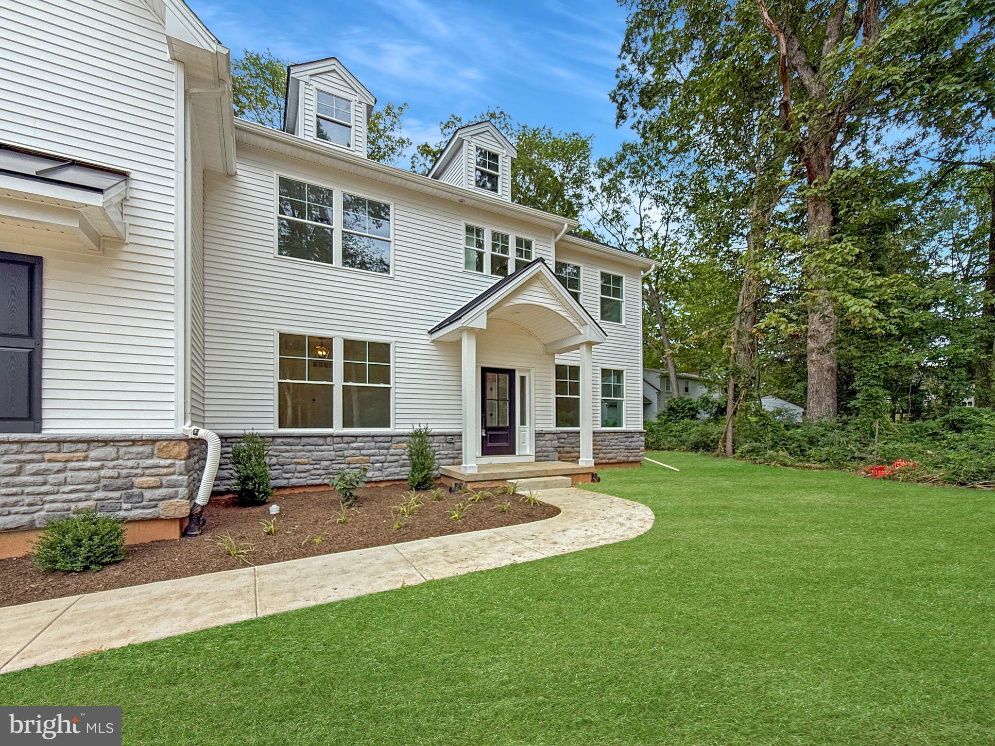 1823 North Line Street Lansdale, PA 19446 - Photo 3 of 44