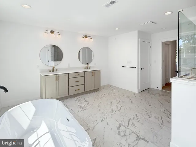 $1,149,000 | 1823 North Line Street, Lansdale, PA 19446