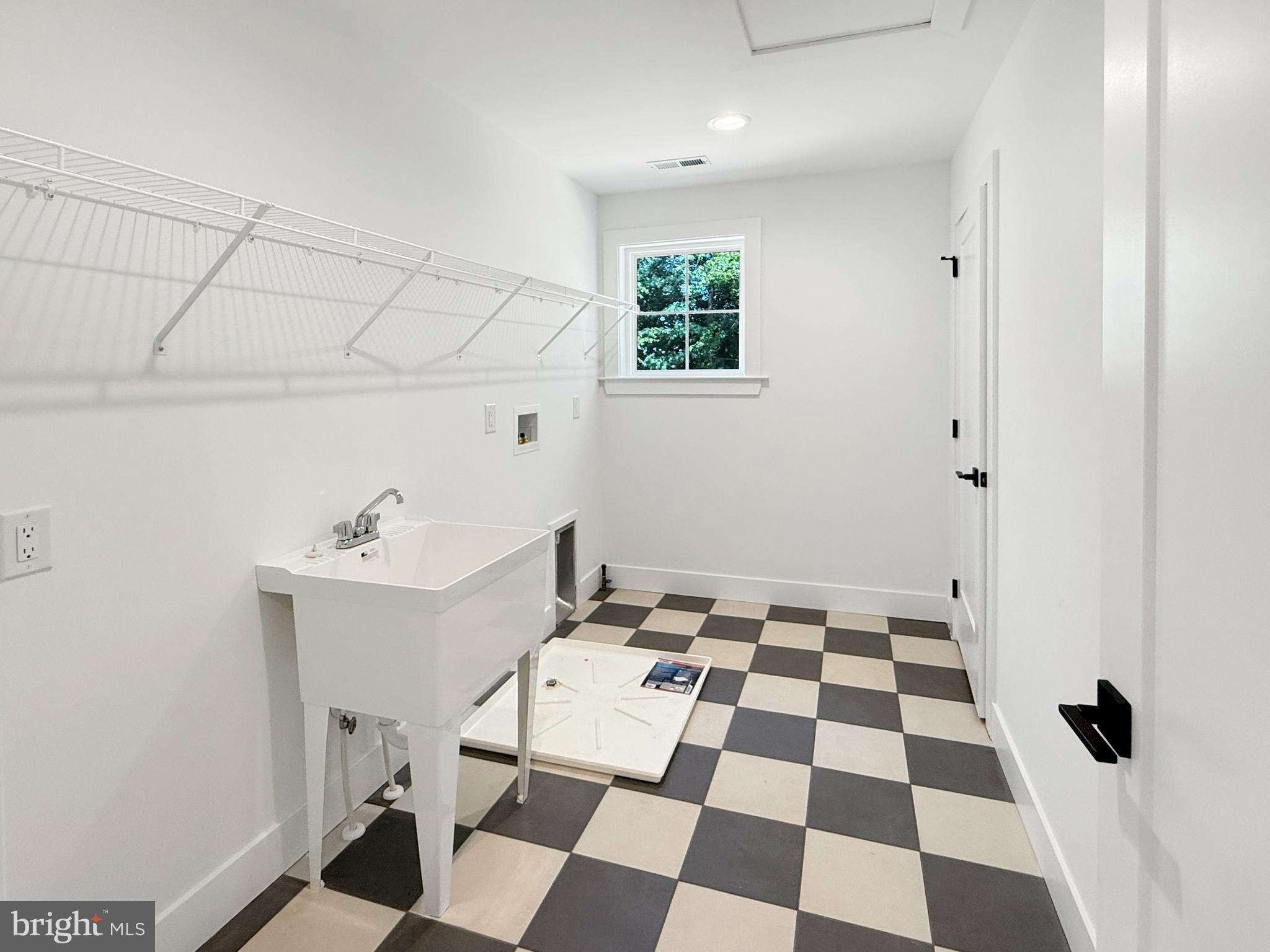 1823 North Line Street Lansdale, PA 19446 - Photo 38 of 44