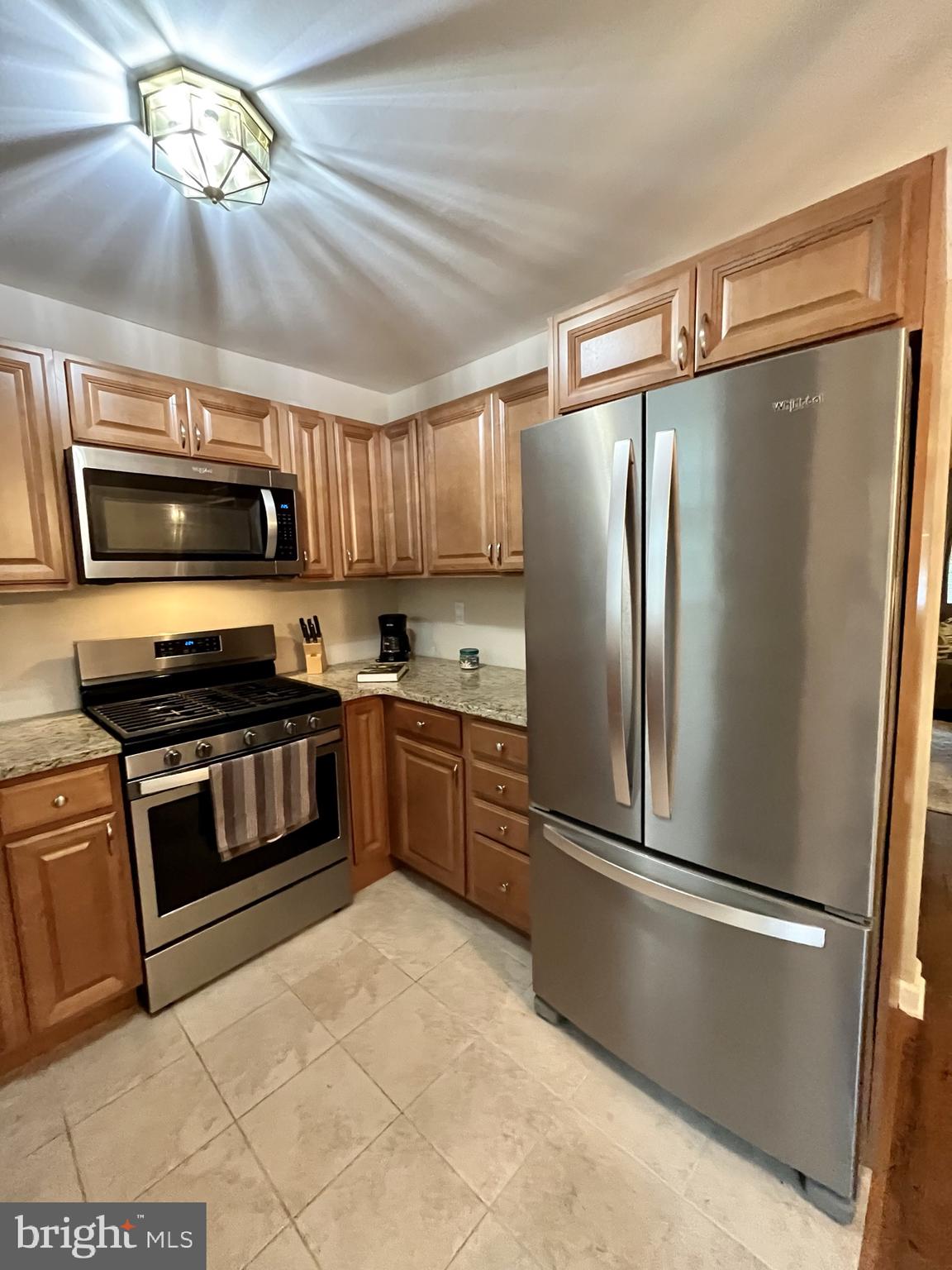 306 Media Line Road Newtown Square, PA 19073 - Photo 7 of 42 Stainless steel appliances