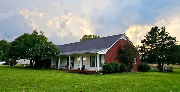 $299,500 | 905 Golf Drive, Saulsbury, TN 38067