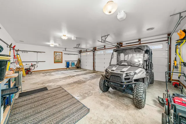 $255,000 | 2513 Woods Street, West Brooklyn, IL 61378