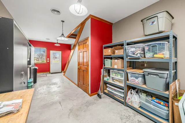 $255,000 | 2513 Woods Street, West Brooklyn, IL 61378