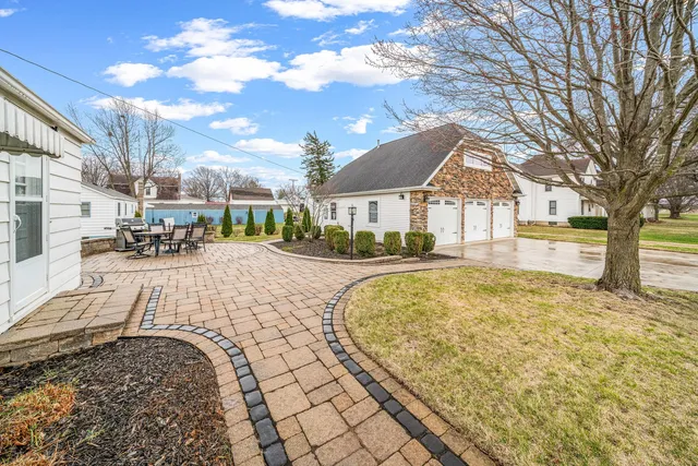 $255,000 | 2513 Woods Street, West Brooklyn, IL 61378