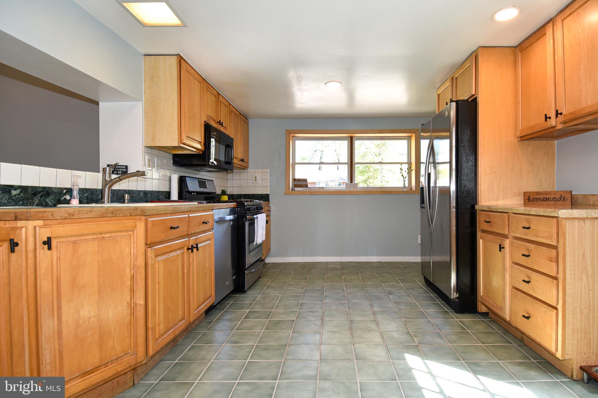 7315 Hogarth Street Springfield, VA 22151 - Photo 22 of 40