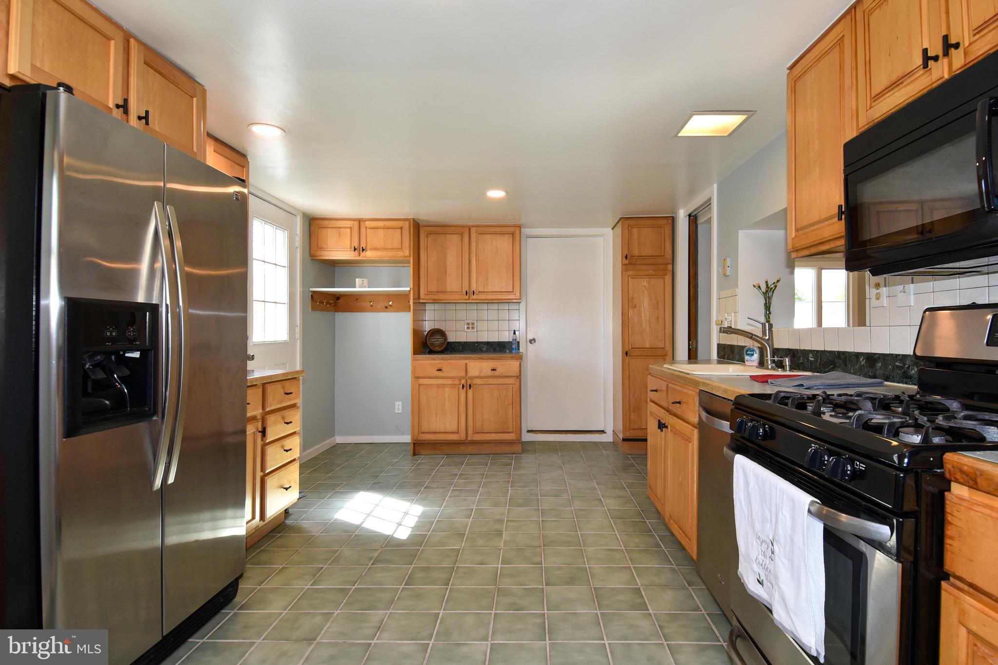 7315 Hogarth Street Springfield, VA 22151 - Photo 25 of 40