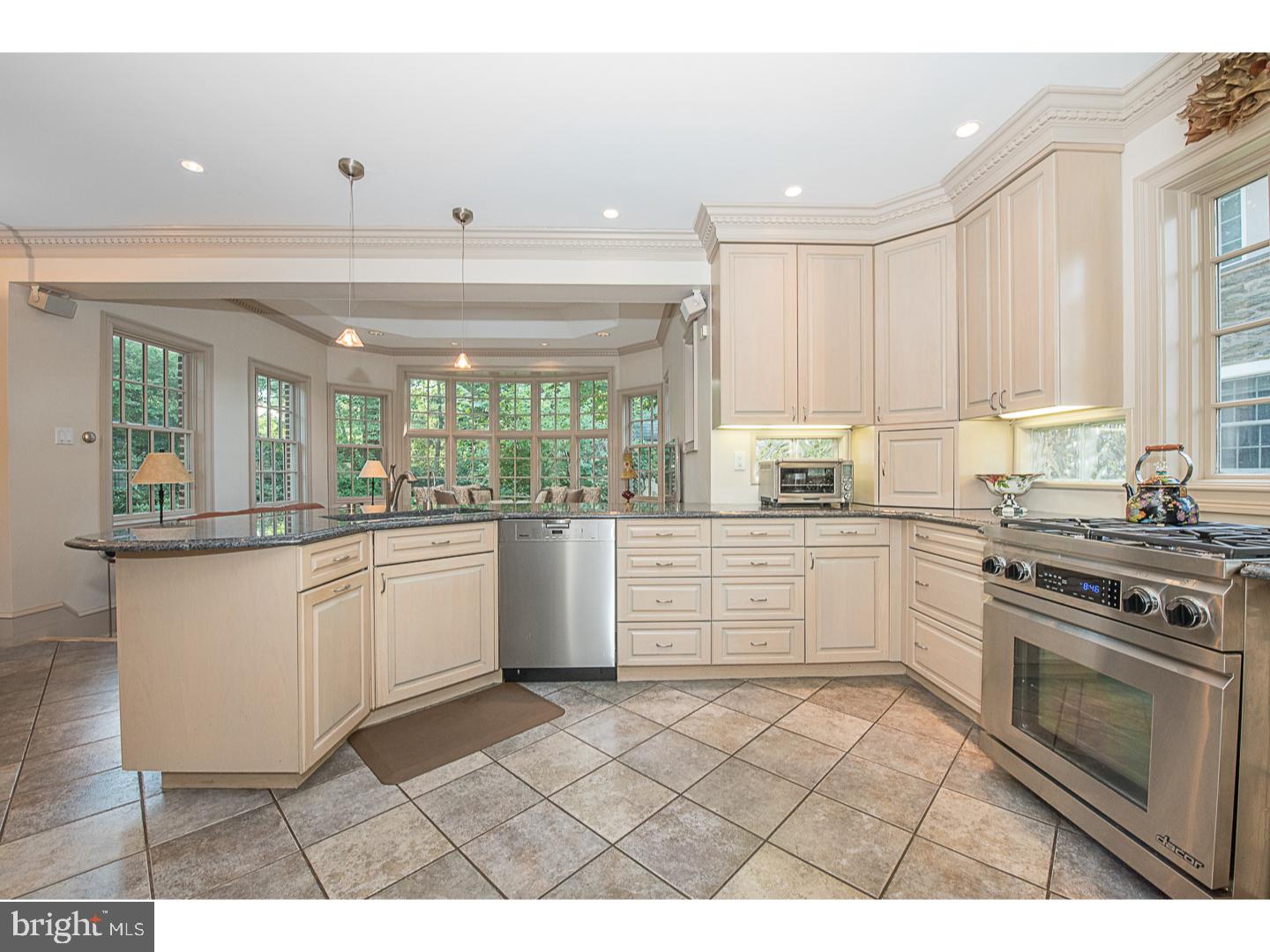 413 Penwyn Road Wynnewood, PA 19096 - Photo 8 of 25 Gallery Image 8
