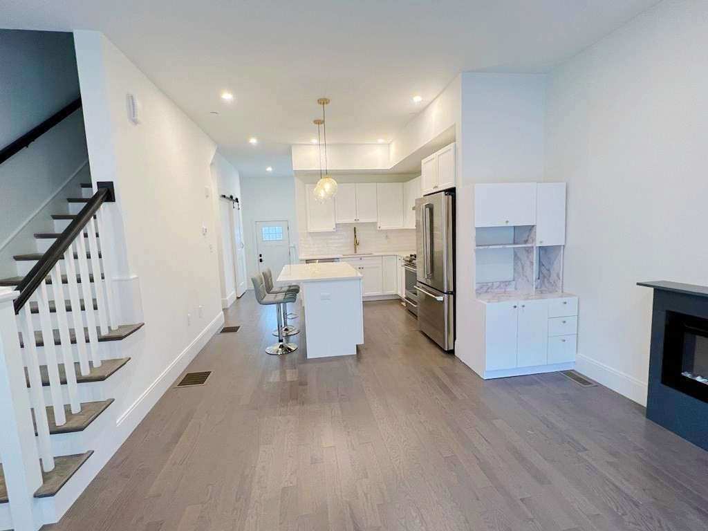 23 Charles Park Road, Unit 23 Boston, MA 02132 - Photo 9 of 35