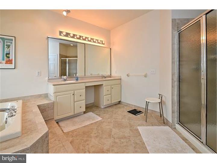 3822 Green Ridge Road Furlong, PA 18925 - Photo 15 of 25 Bathroom