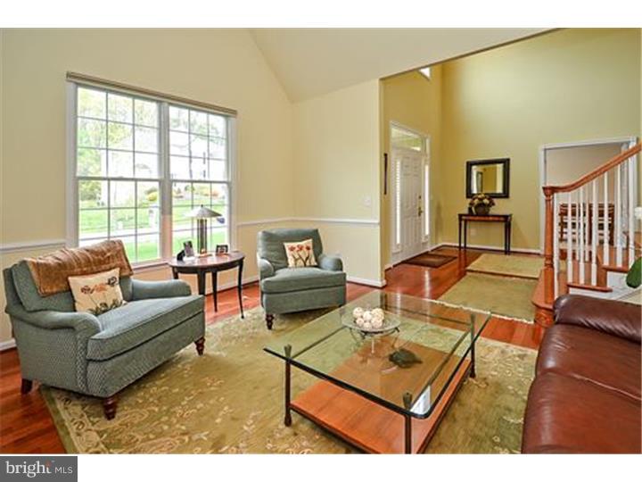 3822 Green Ridge Road Furlong, PA 18925 - Photo 4 of 25 Living Room