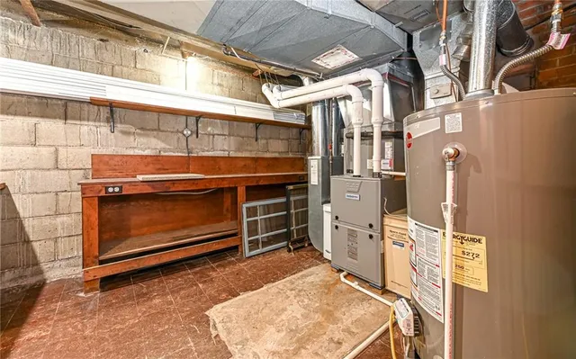 a view of utility room