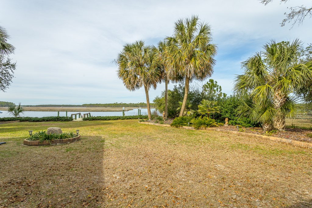 556 River Road Carrabelle, FL 32322 - Photo 10 of 63 Gallery Image 10