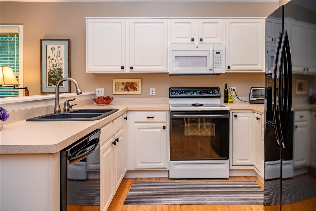 94 Maier Circle Gates, NY 14559 - Photo 7 of 22