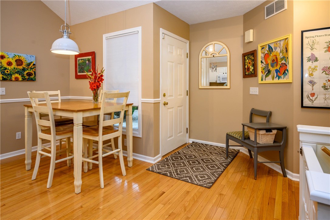 94 Maier Circle Gates, NY 14559 - Photo 9 of 22